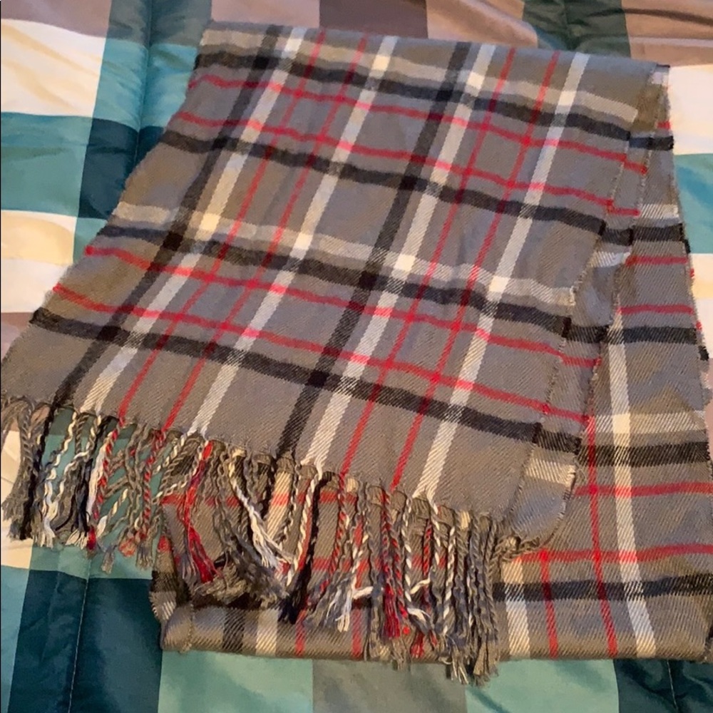 Plaid scarf